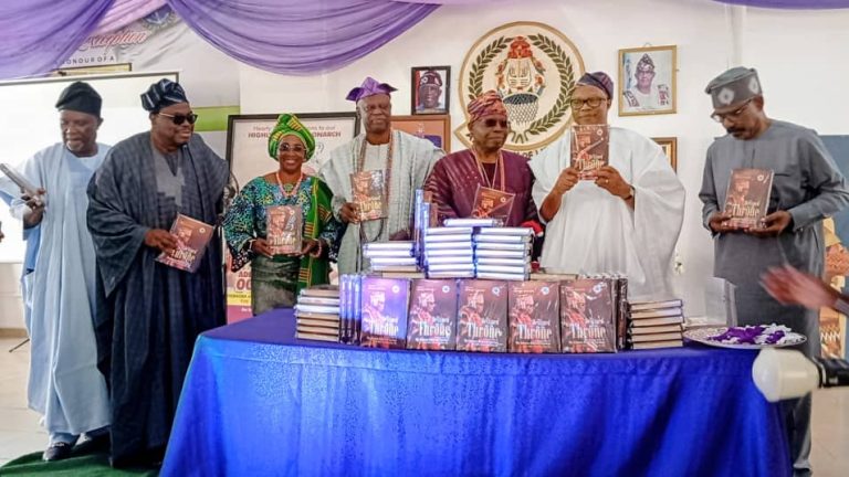 Ajalorun’s 30-Year Reign Celebrated with Unveiling of Royal Biography