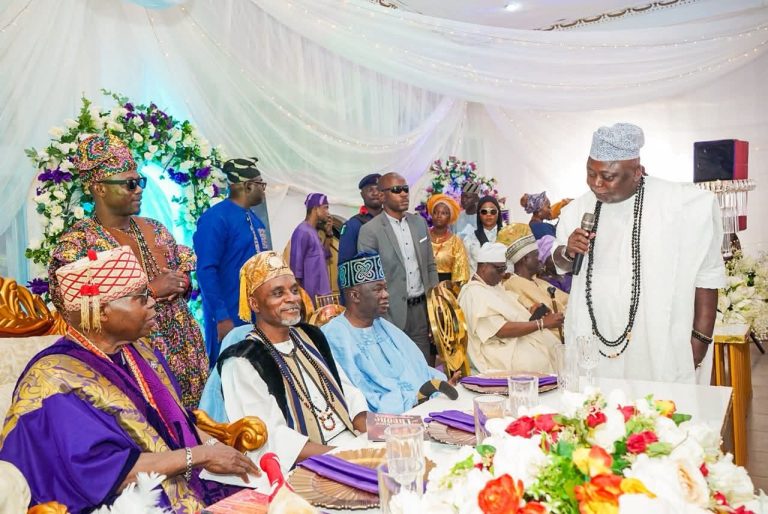 Oguntayo Marks 30 Years On The Throne As Eminent Nigerians Donate to Community Development Projects