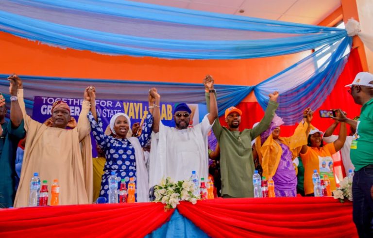 Ososa Community Gives APC Deputy Governorship Candidate Kudirat Abiodun Adegunwa Balogun a Heroic Welcome